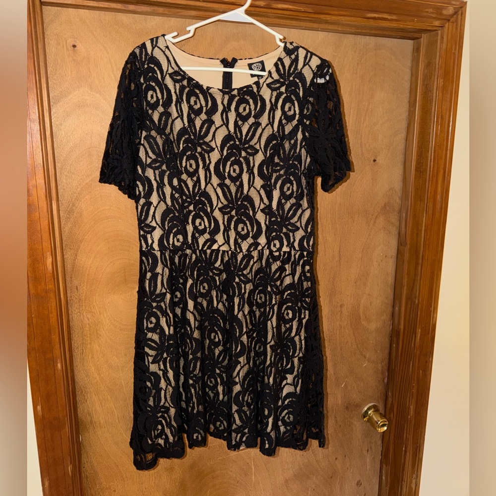Bobeau Black Lace Midi Dress L
